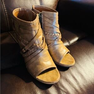 Stylish Tan Peep-Toe Ankle Booties